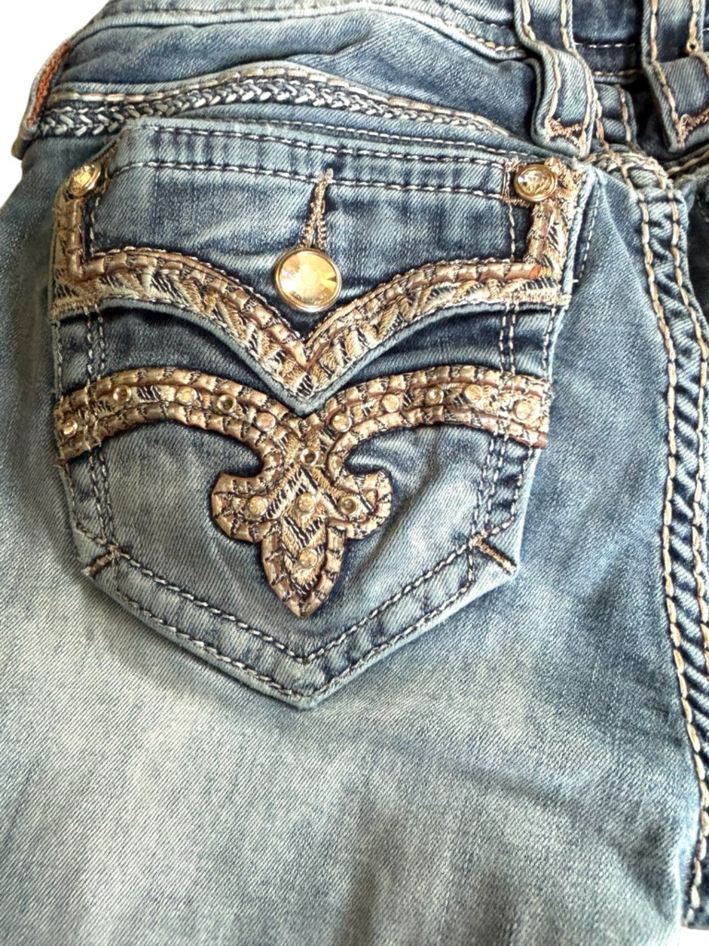 SOLD OUT - Picture 6 of 14